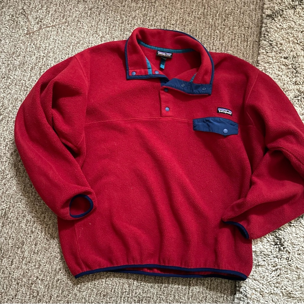 Patagonia Men's Red and Blue Crewneck Sweater